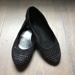 Size 4 American Eagle Black Flats with Rhinestones